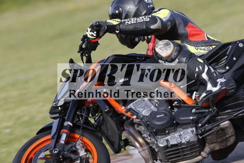 Archiv-2025/08 20.04.2025 Speer Racing ADR/Gruppe gelb/2